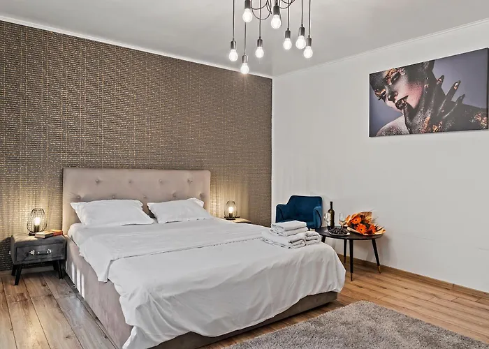 Garsoniera De Lux Si Eleganta Drumul Taberei