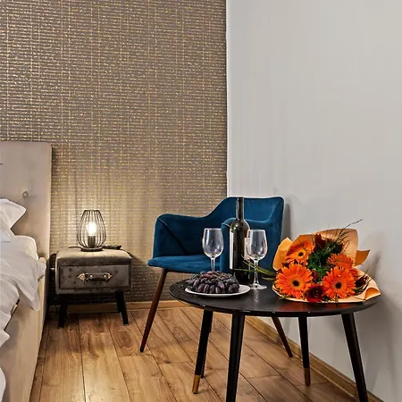 Daire Garsoniera De Lux Si Eleganta Drumul Taberei *